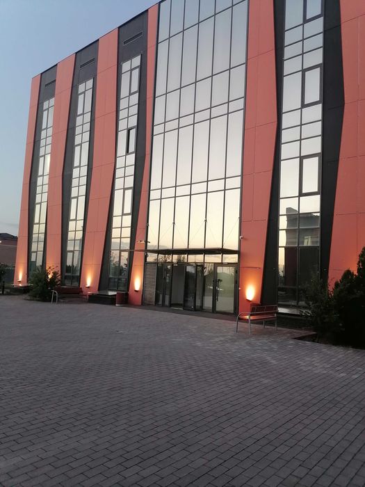 Мытье окон, витражей аппаратом