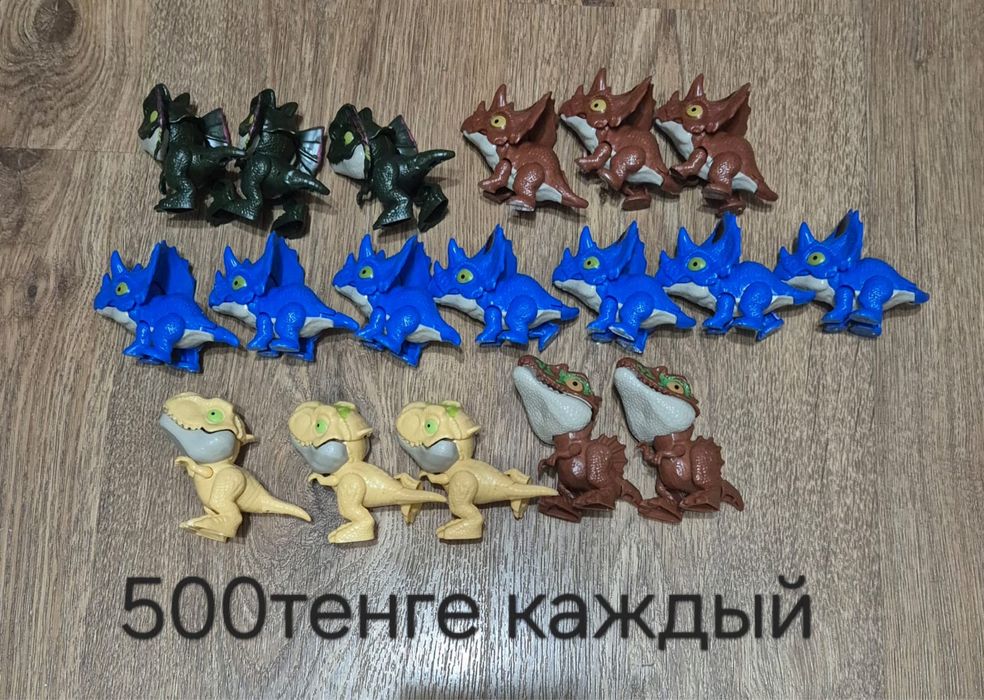 Продам Фигурки Динозавров, Игрушки