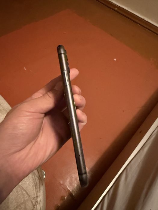 iPhone 11 64 gb.