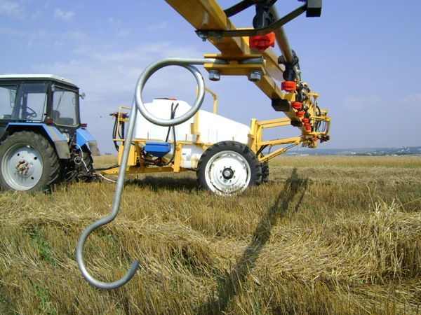 Опрыскиватель прицепной ОПК 2000-18