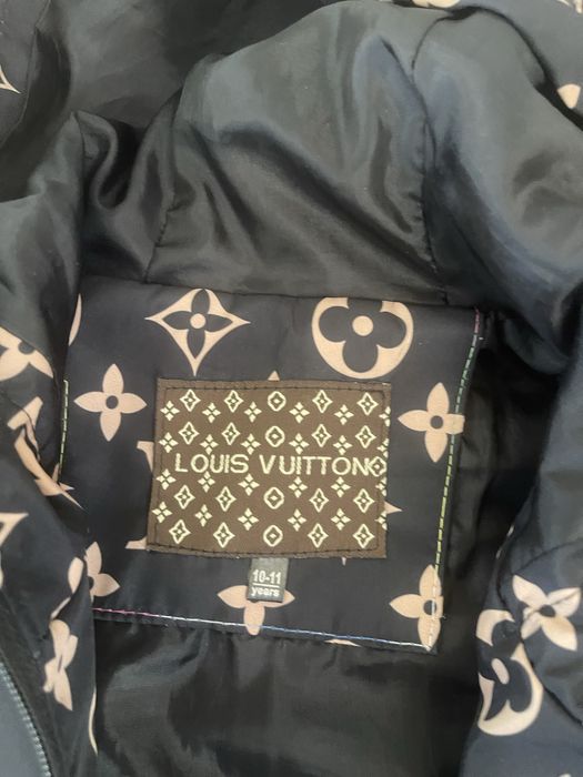 Ветровка на девочку