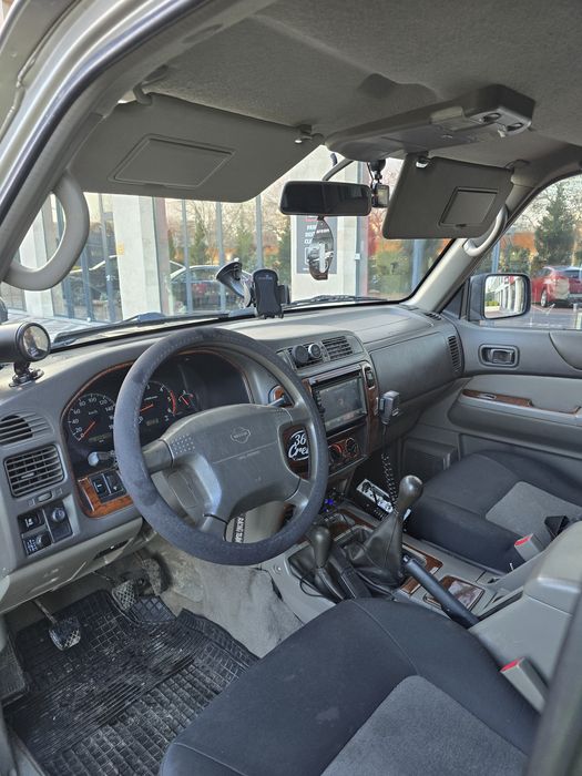 Nissan Patrol Y61 Autoutilitara 3.0 fara rugina