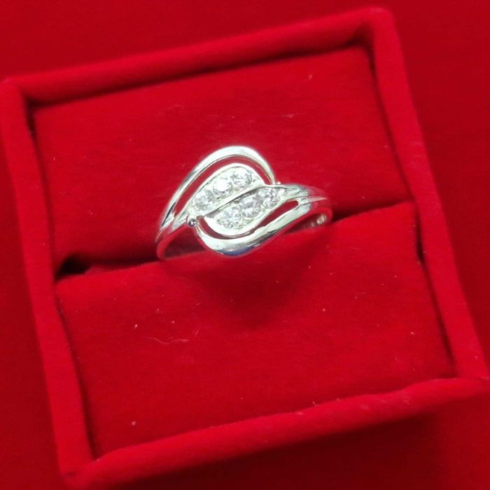 AG168,inel argint 925,nou/marcat, zirconii albe, deosebit