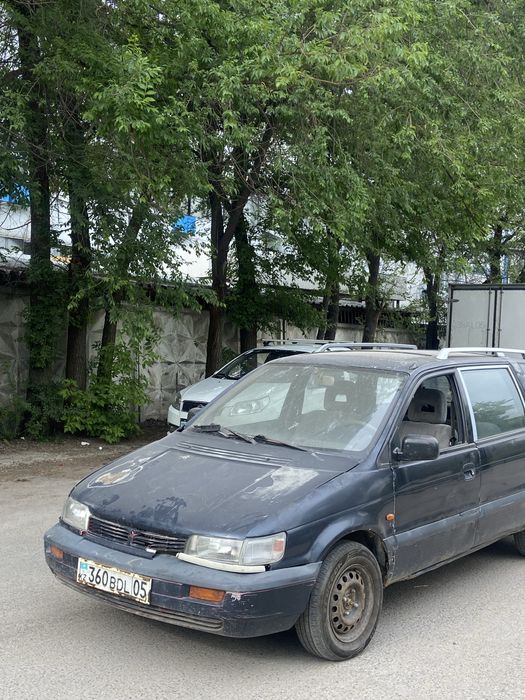 Mitsubishi Space Wagon