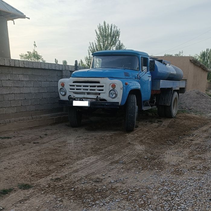 1980 yil Zil 130 vodavoz sotiladi