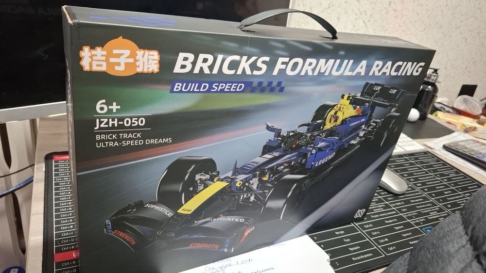 Конструктор лего формула 1 F1