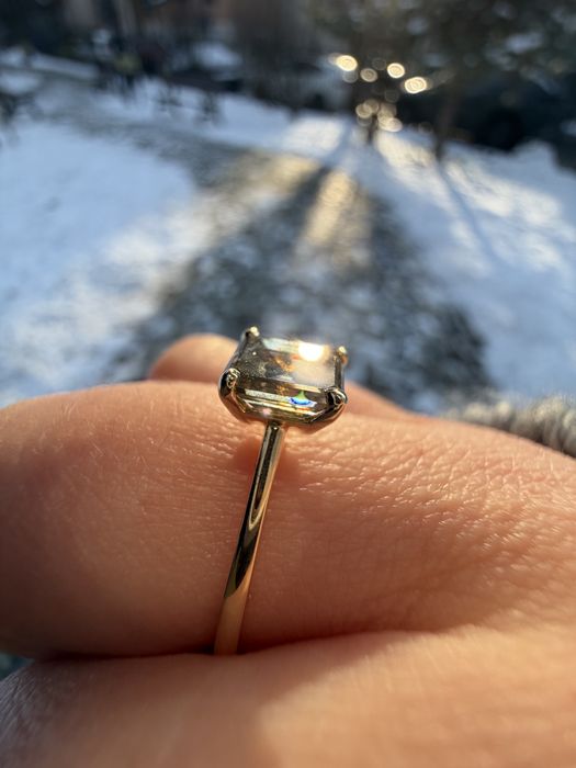 Inel cu diamant fancy natural 1.33 ct, emerald cut, certificat IGI