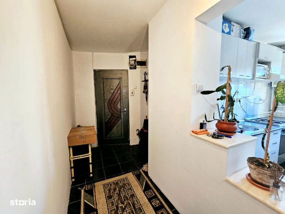Apartament 3 camere decomandat | Balcon | Etaj 8/10 | Pod Calvaria
