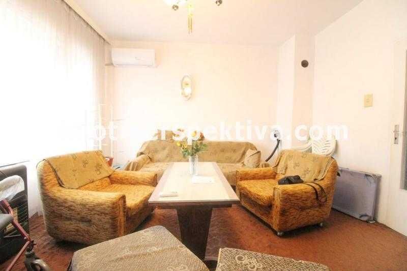 Продава се Тристаен апартамент в Пловдив, Христо Смирненски - 81 кв.м за 1321 €/кв.м - Снимка #1