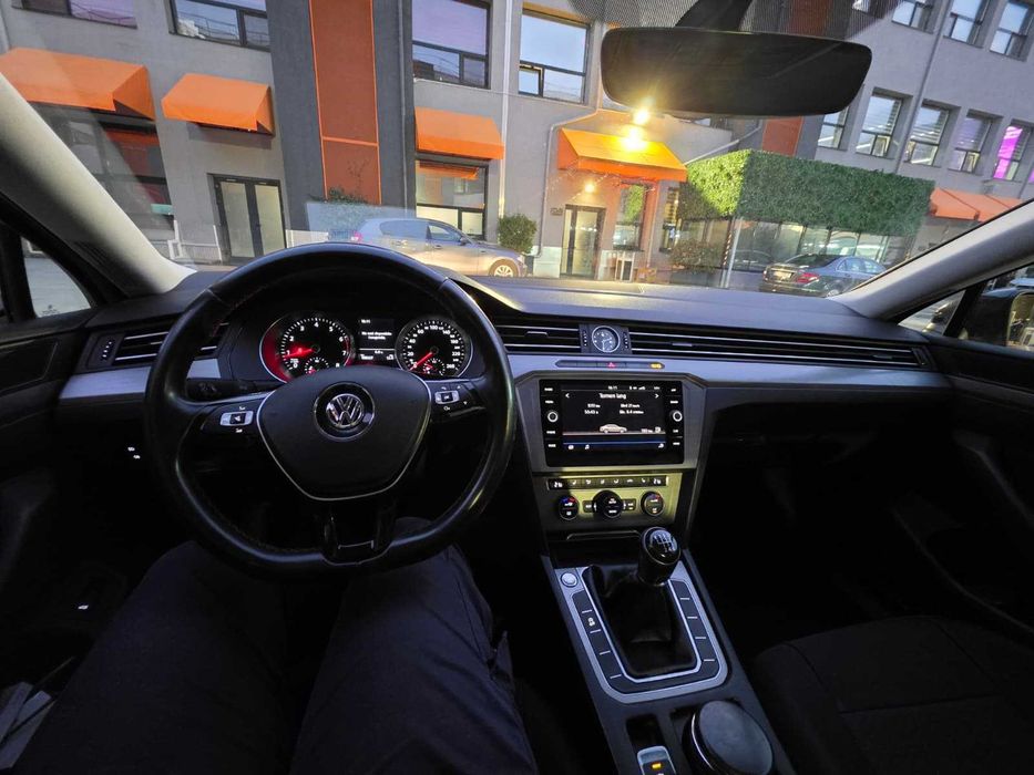 Vand Volkswagen Passat B8 2018 Primul Proprietar