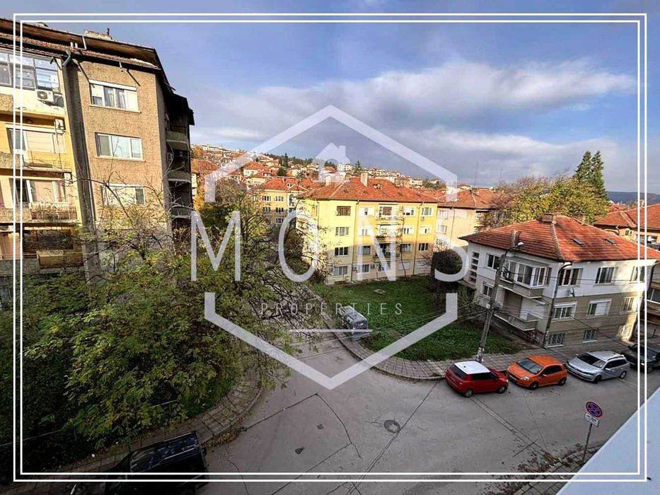 4-стаен в Велико Търново-Център площ 138 цена 255000