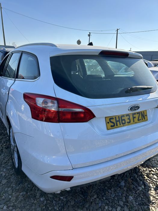 Haion cu lunetă Ford Focus 3 Break