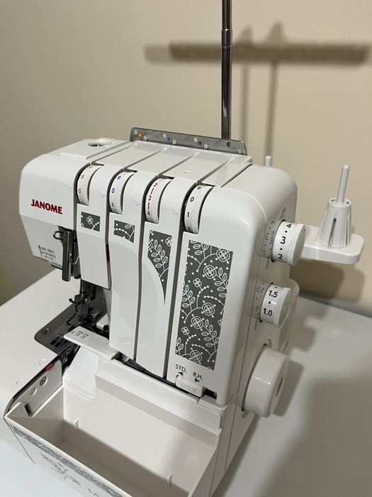 Оверлок Janome ML785