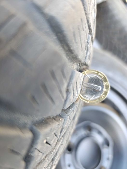 8бр Джанти с зимни и летни гуми БМВ е36 BMW e36