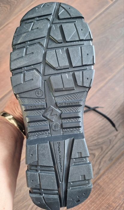 Работни обувки - чисто нови