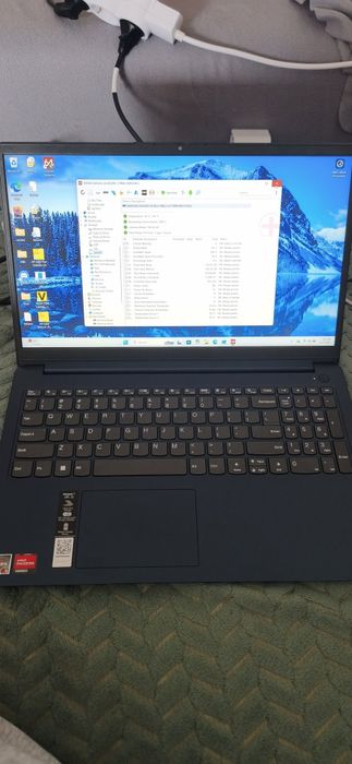 Laptop Lenovo ideapad 82r