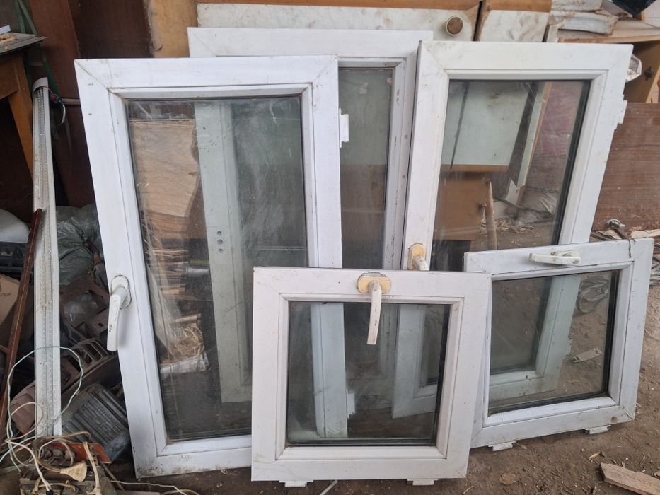 Пластик терезе сатылады