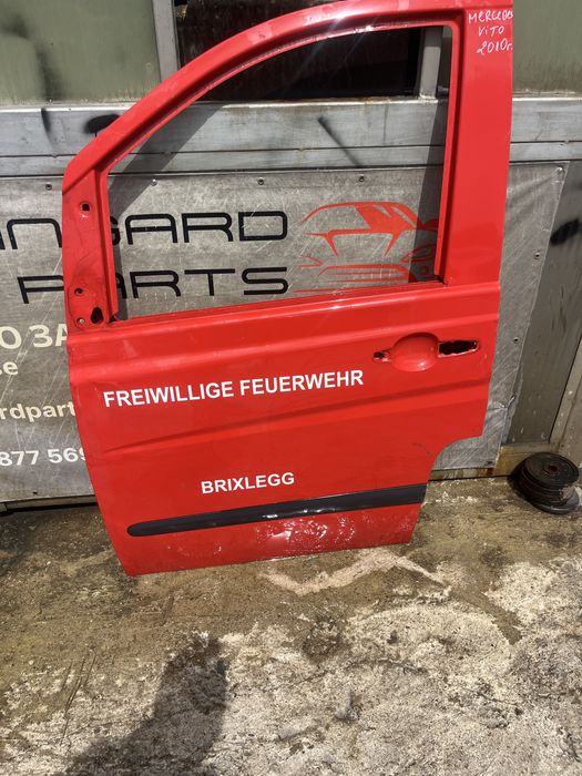 Врата Mercedes Vito 2010г.