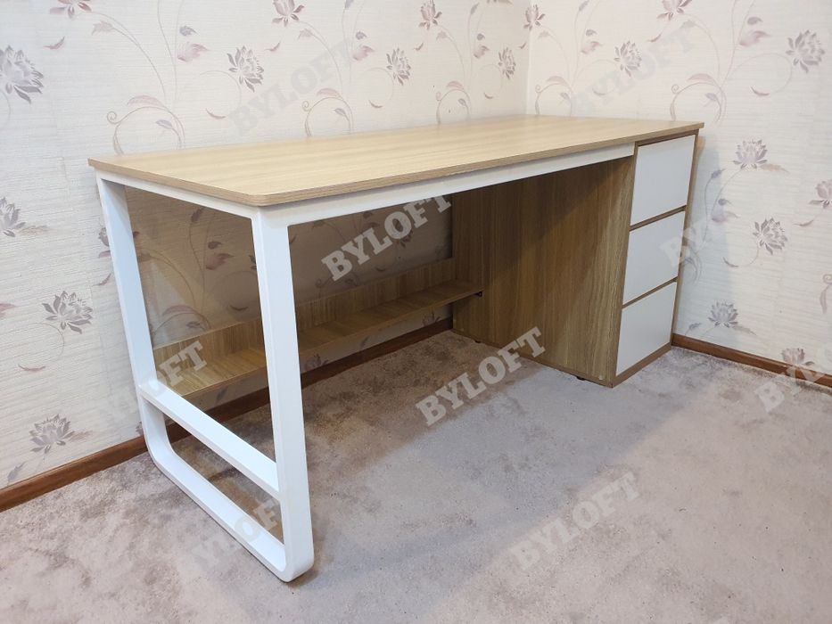 Стол компьютерный DEVELOPMENT, Компьютерный стол