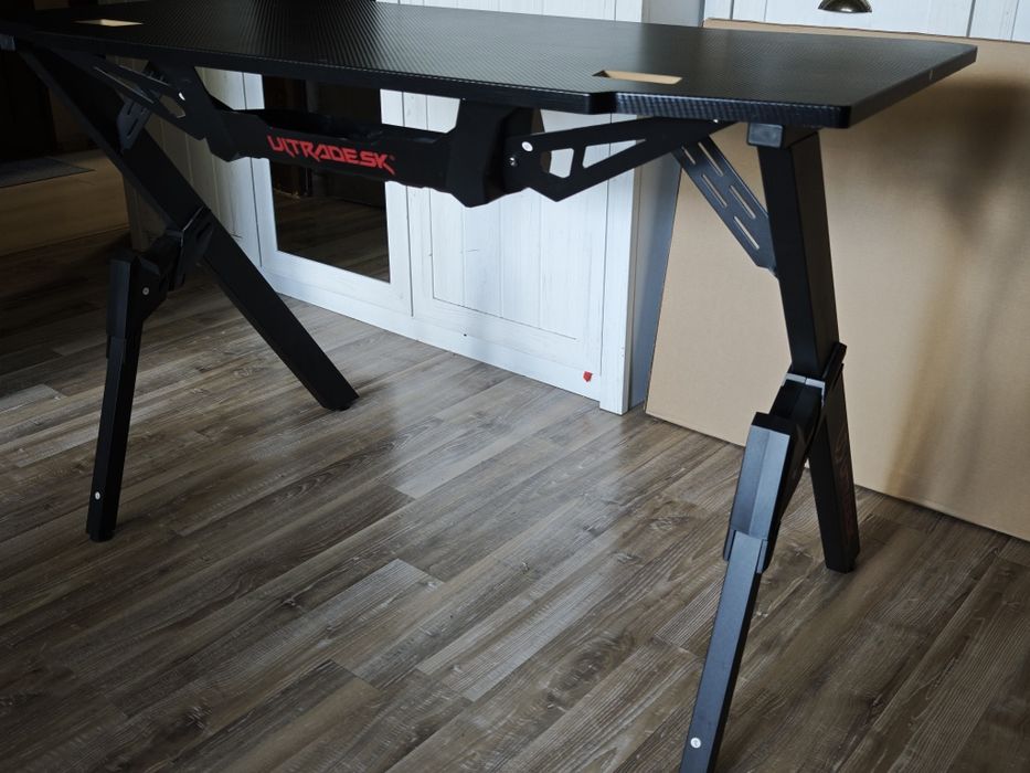 Бюро Ultradesk Action V2