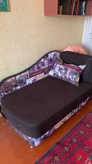 Продам б/у диван