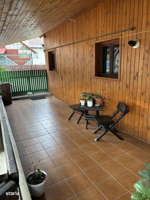 Cabana P+E de inchiriat, 120 mp, zona Poiana Tapului