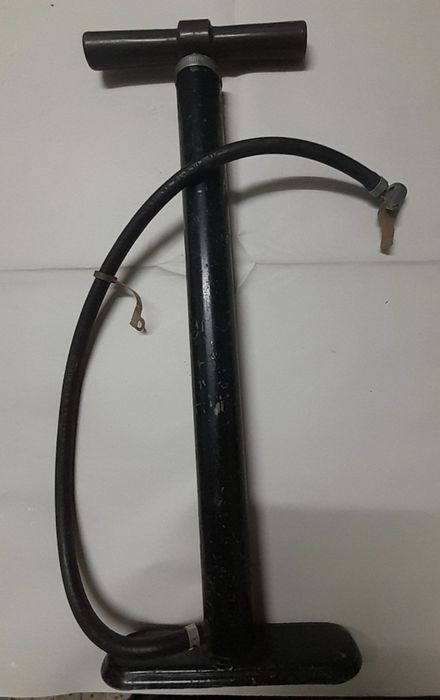 Насос ручной для шин, мячей и т.д