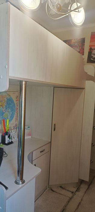 Продам двухъярусную кровать