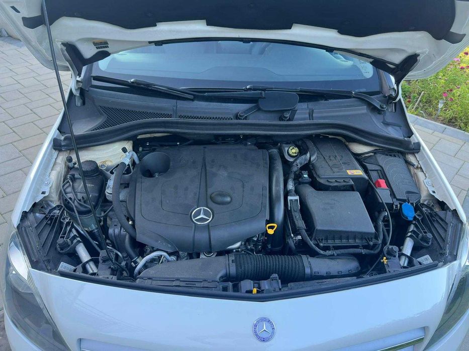 Mercedes B180 CDI Automat 2013 – Piele, Întreținut