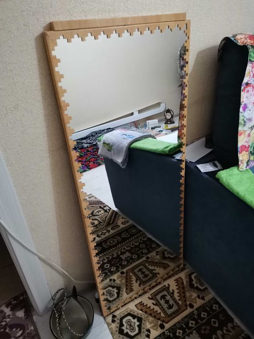 Продам зеркало в хорошем состоянии