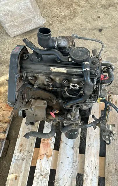 Motor fara anexe Volkswagen VW Vento 1992 1.9 TD MT (75 hp)