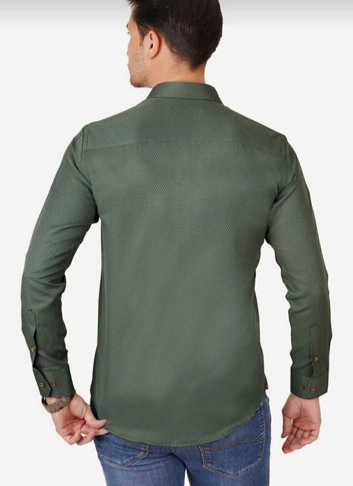 Мъжка риза с дълъг ръкав