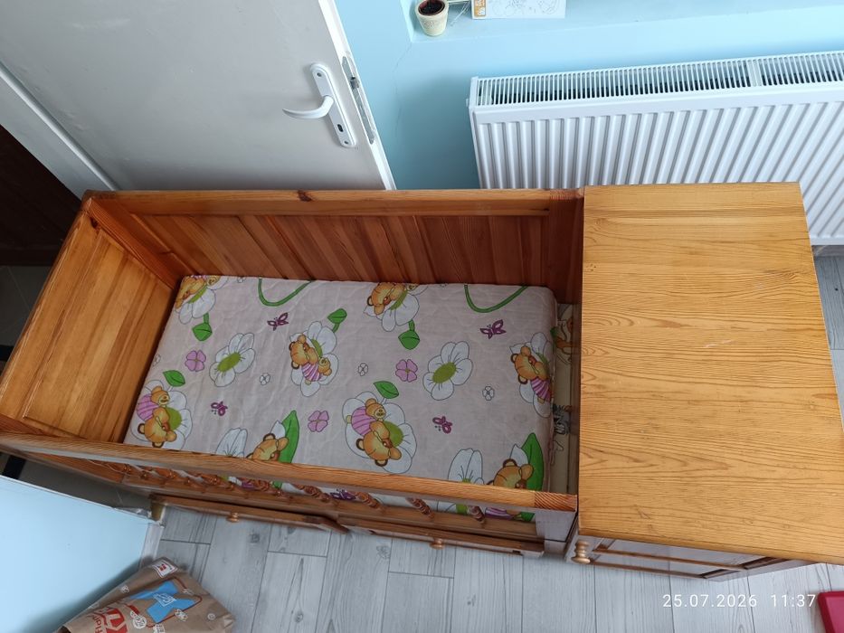 Дървено детско легло