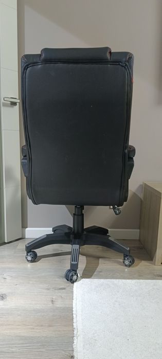 Офисное кресло б/у