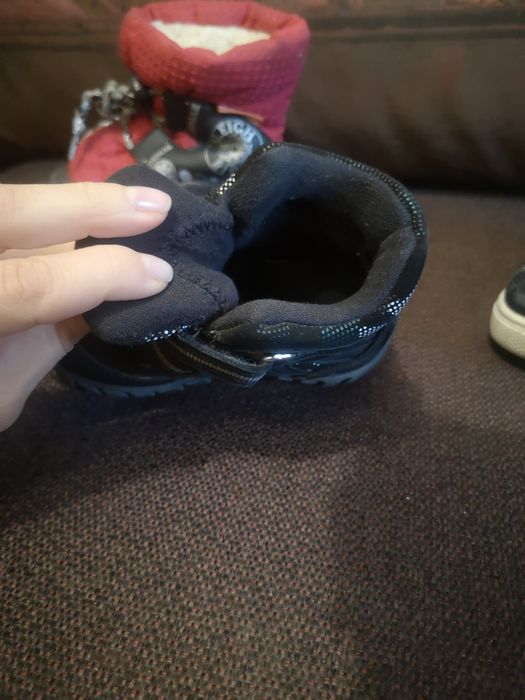 Продаю обувь на мальчика