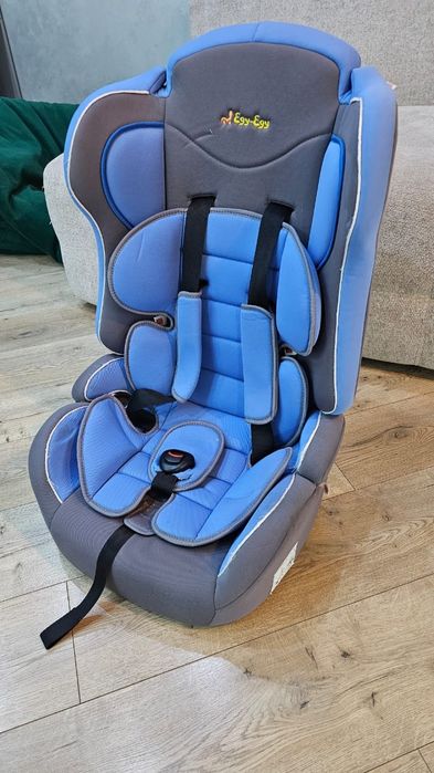 Детское автокресло каркасное