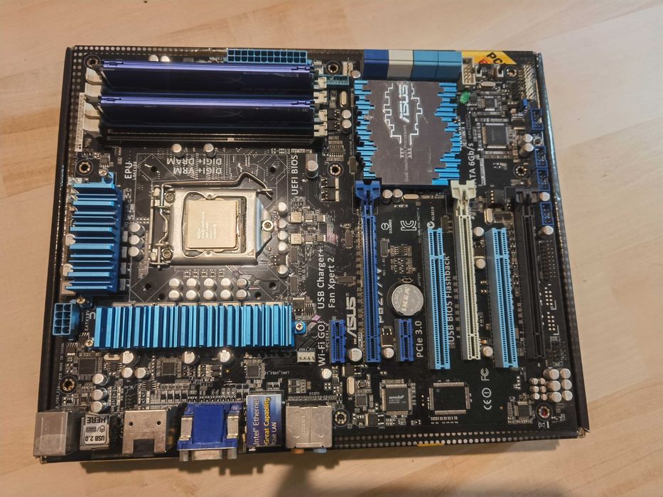 Vand kit Intel I7 3770, MB Asus P8X77-V (wi-fi), 2x4Gb DDR3 Kingston