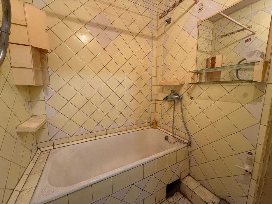 ПРОДАЕТСЯ 2/3/4 65,7м2 на: ЦУМе (Ц-7)