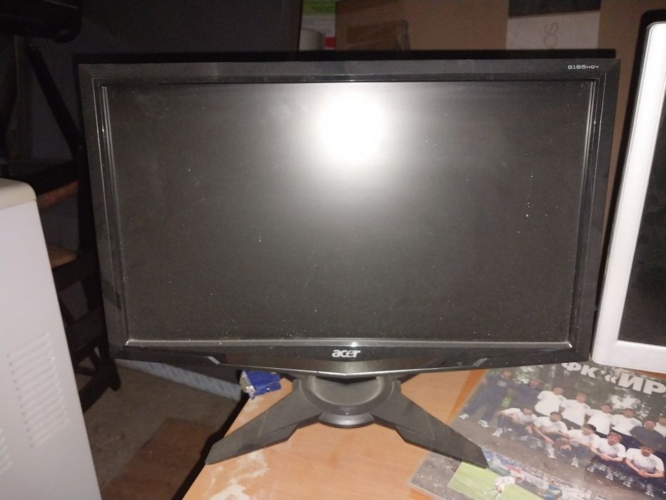 Продам мониторы по 2500