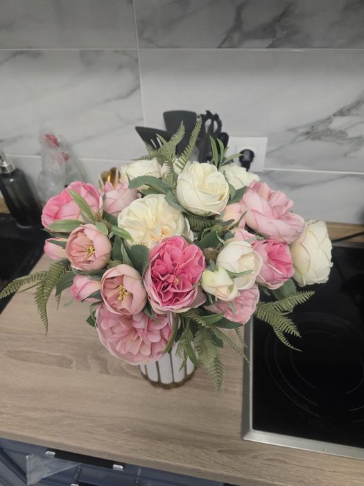 Продам вазу с пионами