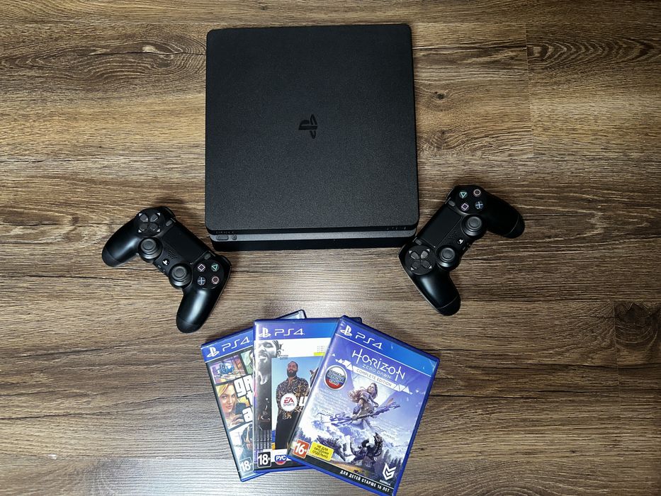 Ps4 slim 1TB в идеальном состоянии