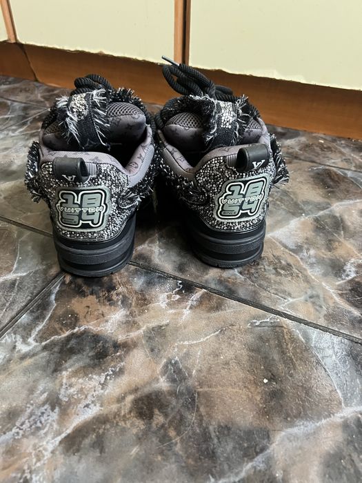 louis vuitton skate swaroski