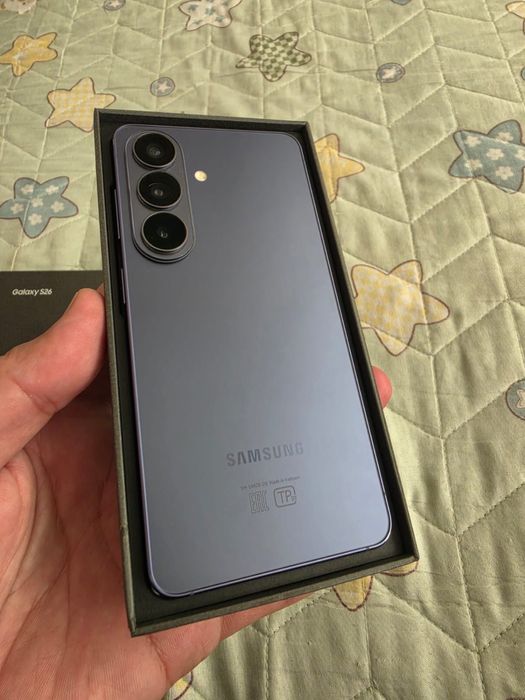 Срочно Продаю Самсунг S 26 в идеале