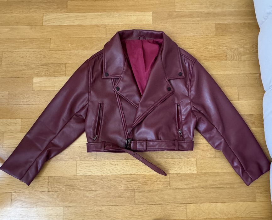 Кожено яке, цвят бордо -23€