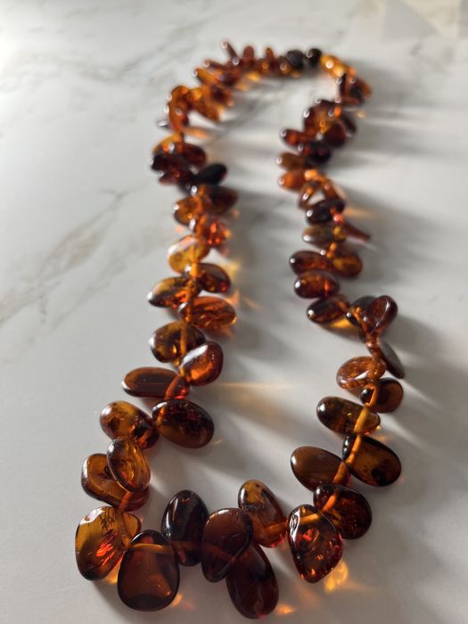 Натуральный цельный янтарь