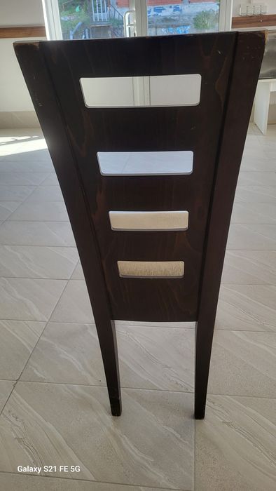 Масивен стол за трапезария