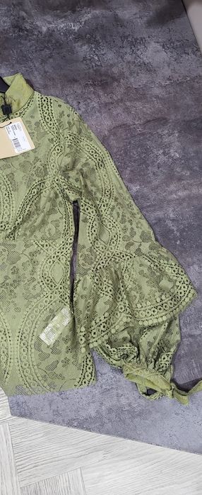 Блуза кружевная.