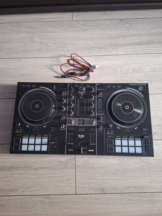 Consola DJ Hercules Impulse 500