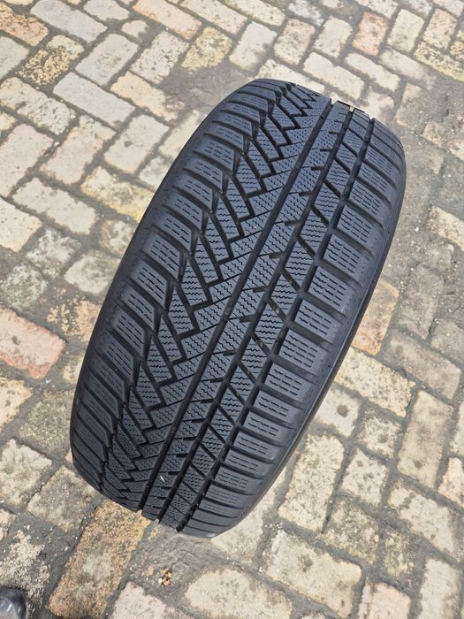 O bucată 255/50 R20 M+S iarnă - una Bridgestone Continental Pirelli