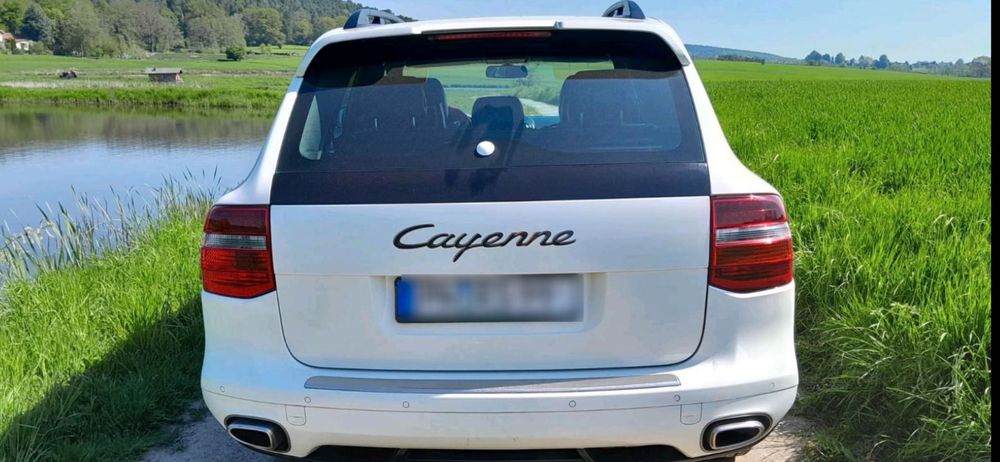 PORSCHE CAYENNE  3L-TDI 3, 5T-AHK Panorama 295/30/ZR/22 Zoll